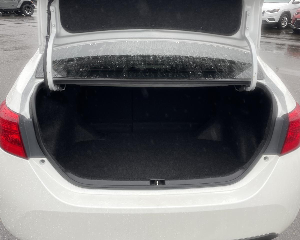 2017 Toyota Corolla SE Sedan 4D Port Orchard WA