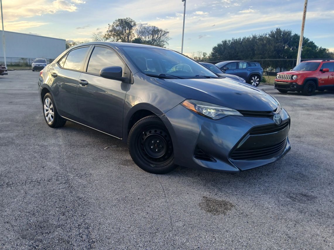 2017 Toyota Corolla SE Sedan 4D