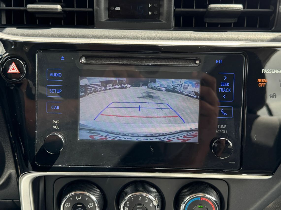 2017 Toyota Corolla SE Sedan 4D