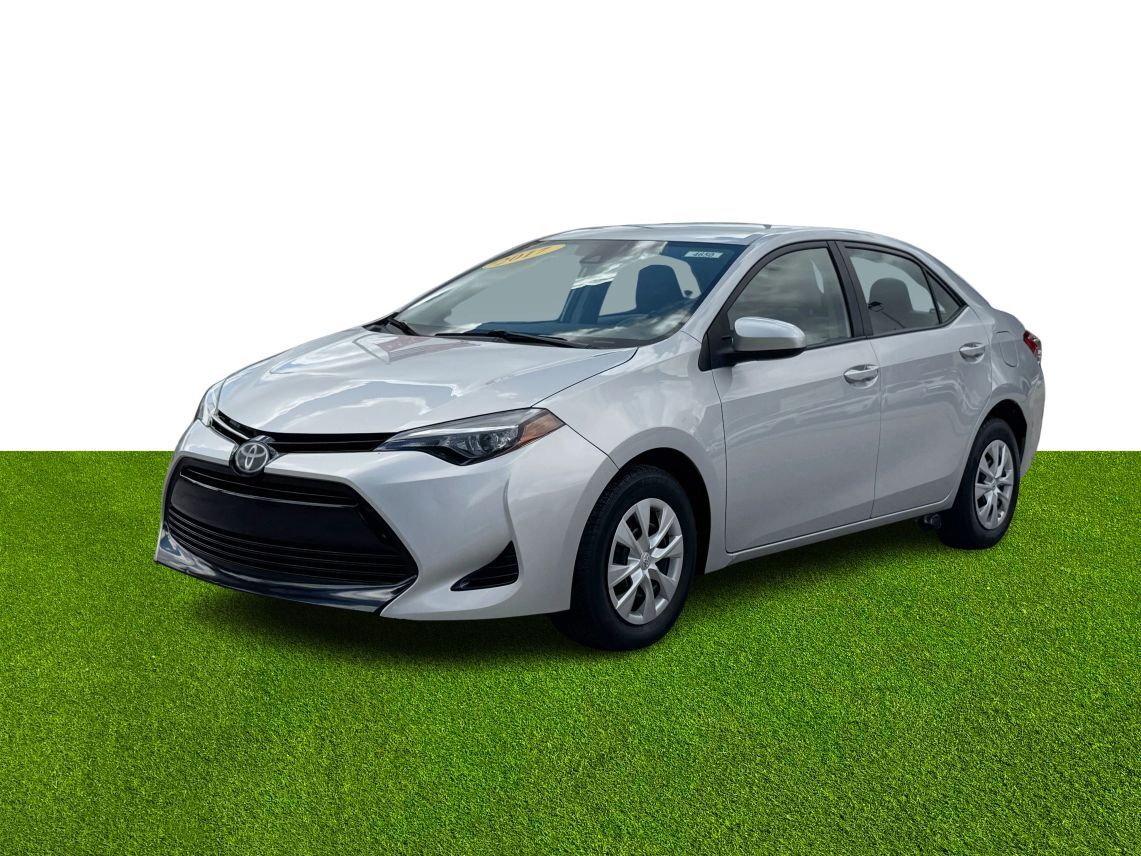 2017 Toyota Corolla SE Sedan 4D