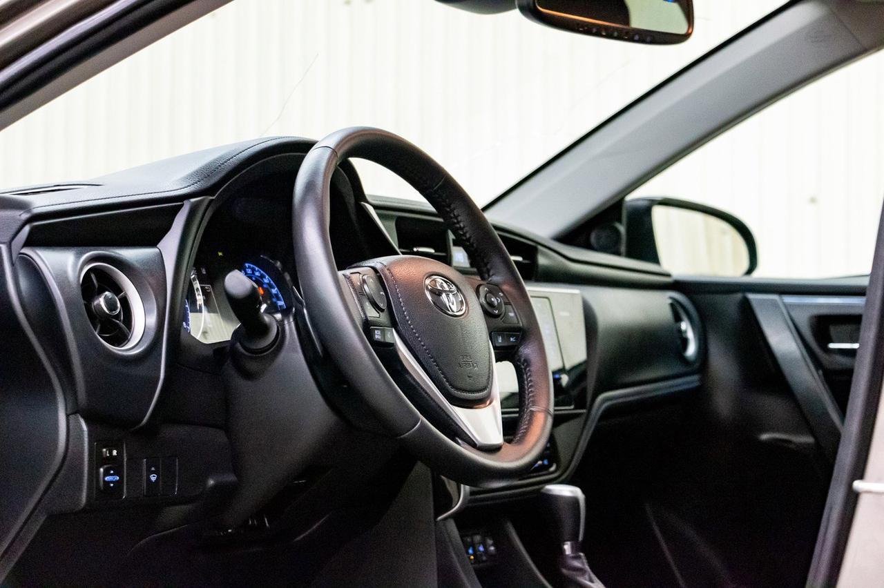 2017 Toyota Corolla XSE Leather Roof Nav Red Deer AB