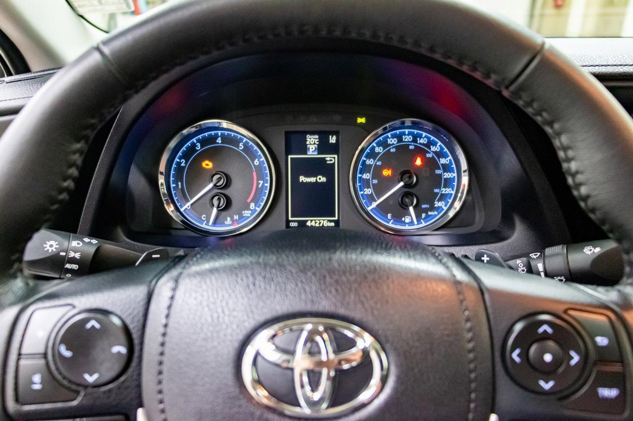 2017 Toyota Corolla XSE Leather Roof Nav Red Deer AB