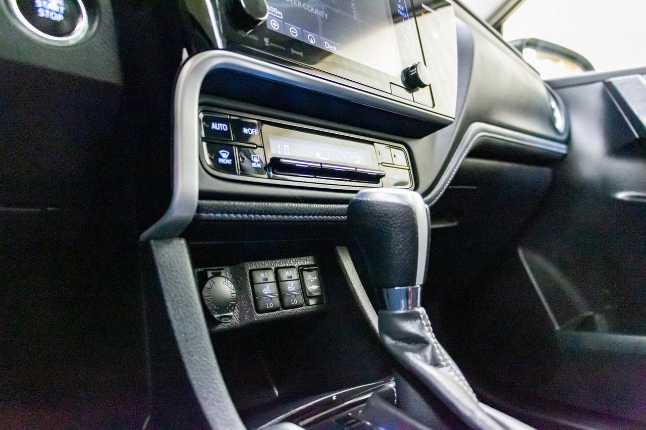 2017 Toyota Corolla XSE Leather Roof Nav Red Deer AB