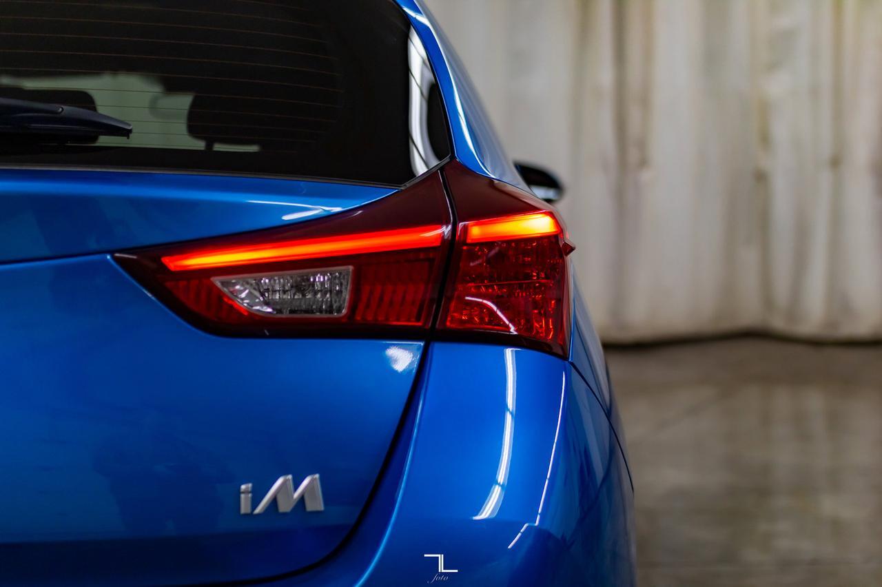 2017 Toyota Corolla iM Hatchback BCam Red Deer AB