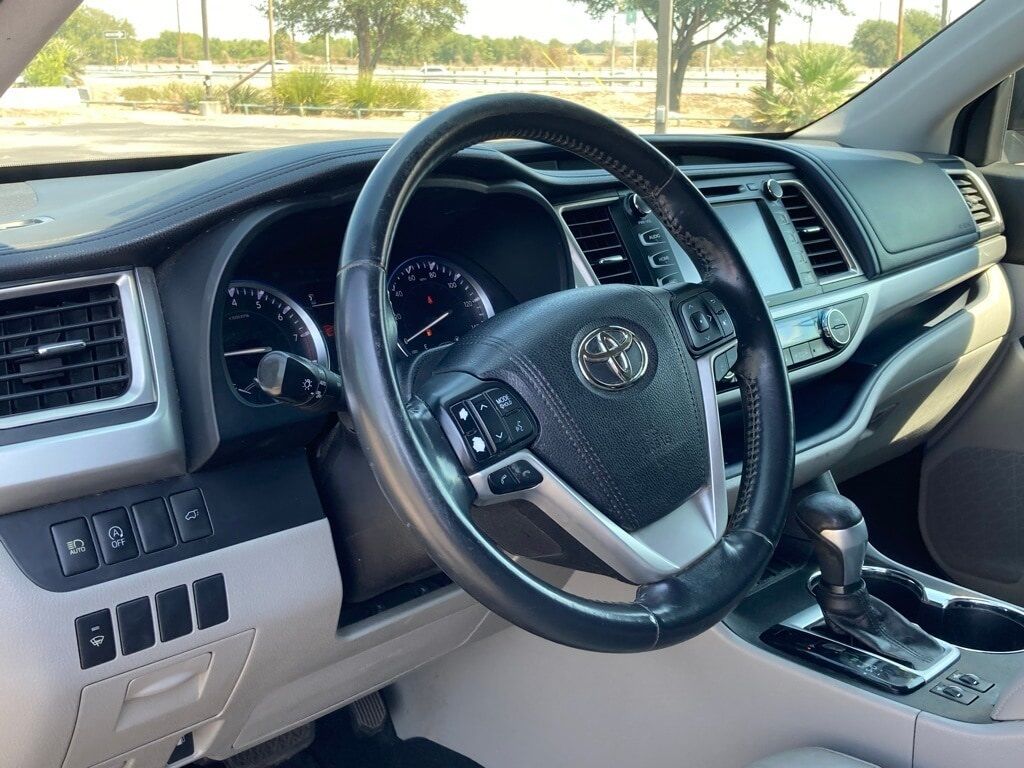2017 Toyota Highlander San Antonio TX