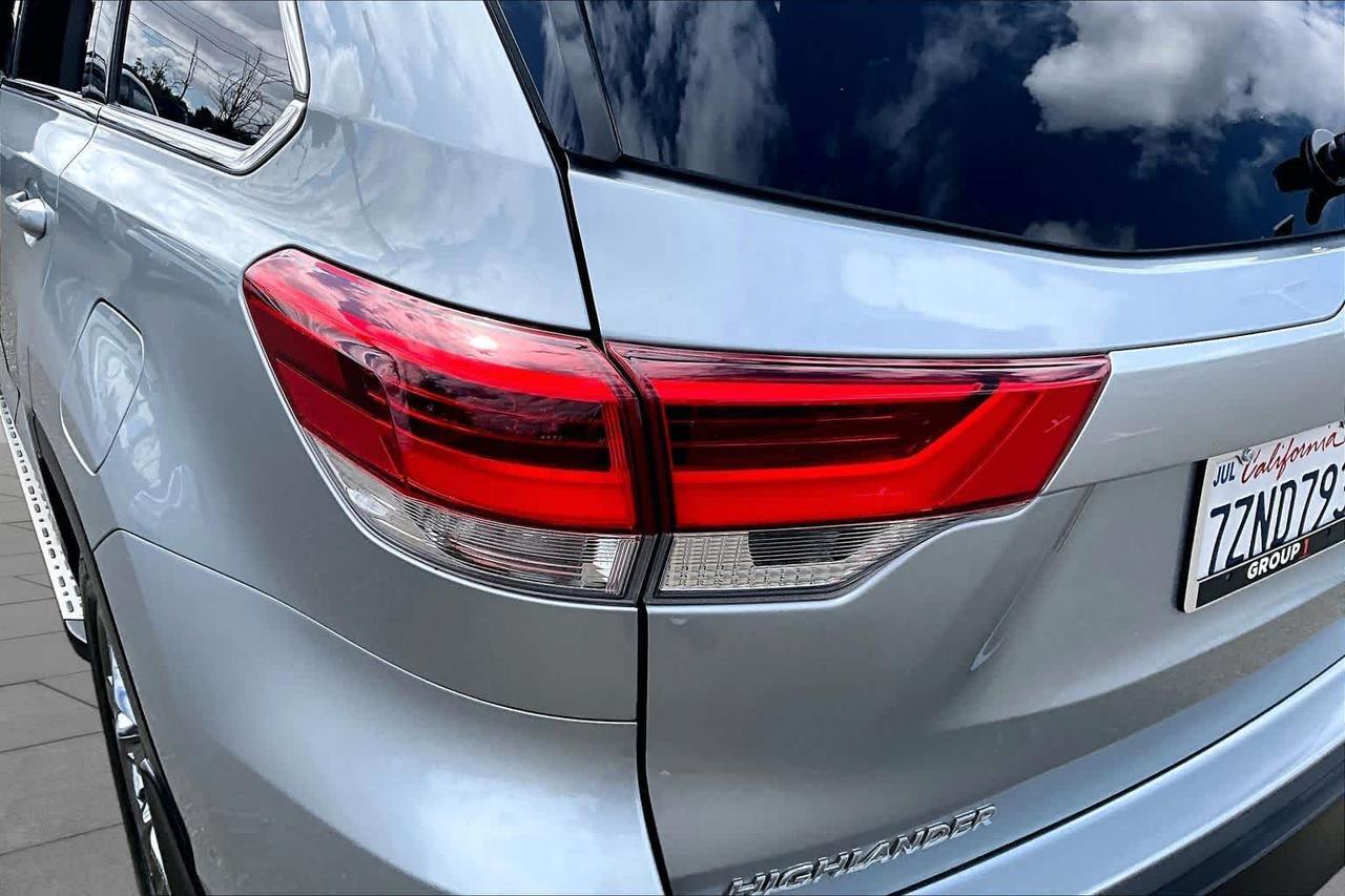2017 Toyota Highlander Hybrid Limited Platinum Folsom CA