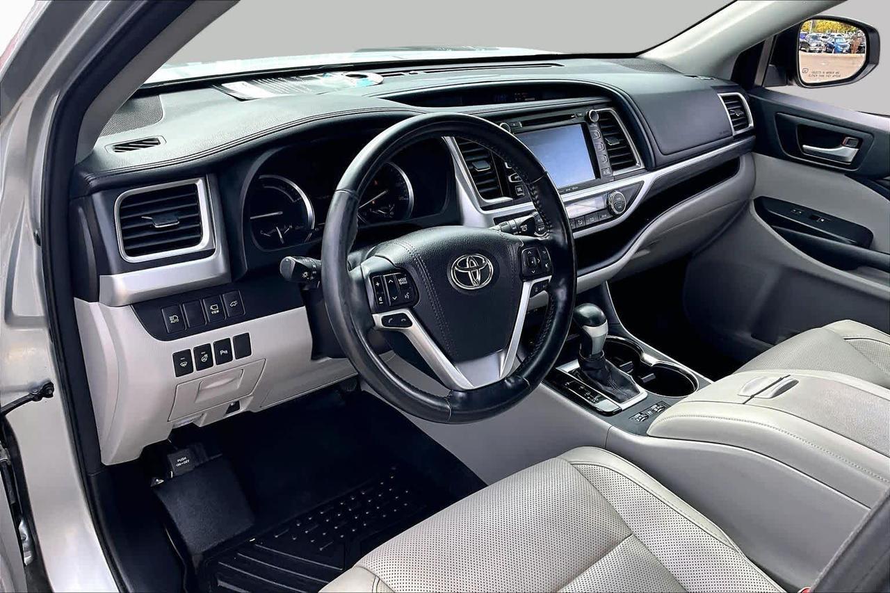 2017 Toyota Highlander Hybrid Limited Platinum Folsom CA