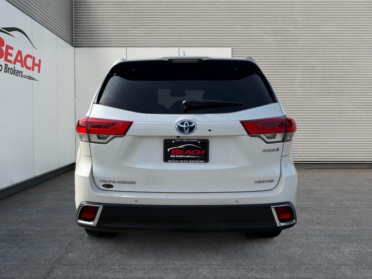 2017 Toyota Highlander Hybrid Limited Platinum, HEATED SEATS, HEATED 2ND ROW, SUNROOF, UNIVERSAL GARAGE DOOR OPENER, POWER LIFTGATE, POWER AND HEATED MIRRORS, MEMORY DRIVER SEAT, CAPTAINS CHAIRS, 3RD ROW, COME AND TEST DRIVE THIS TOYOTA HIGHLANDER TODAY! Norfolk VA