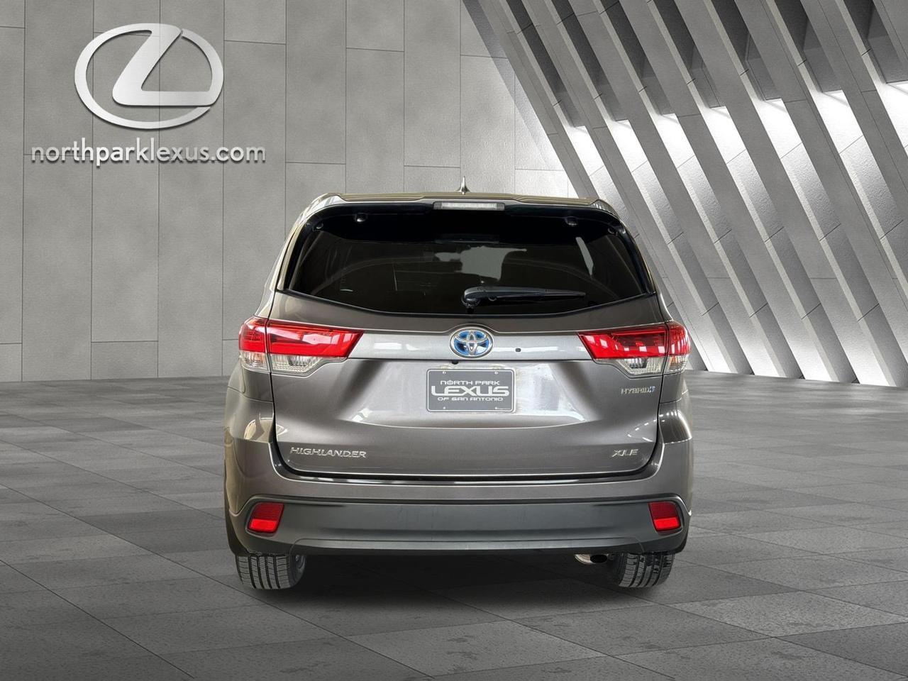 2017 Toyota Highlander Hybrid XLE San Antonio TX