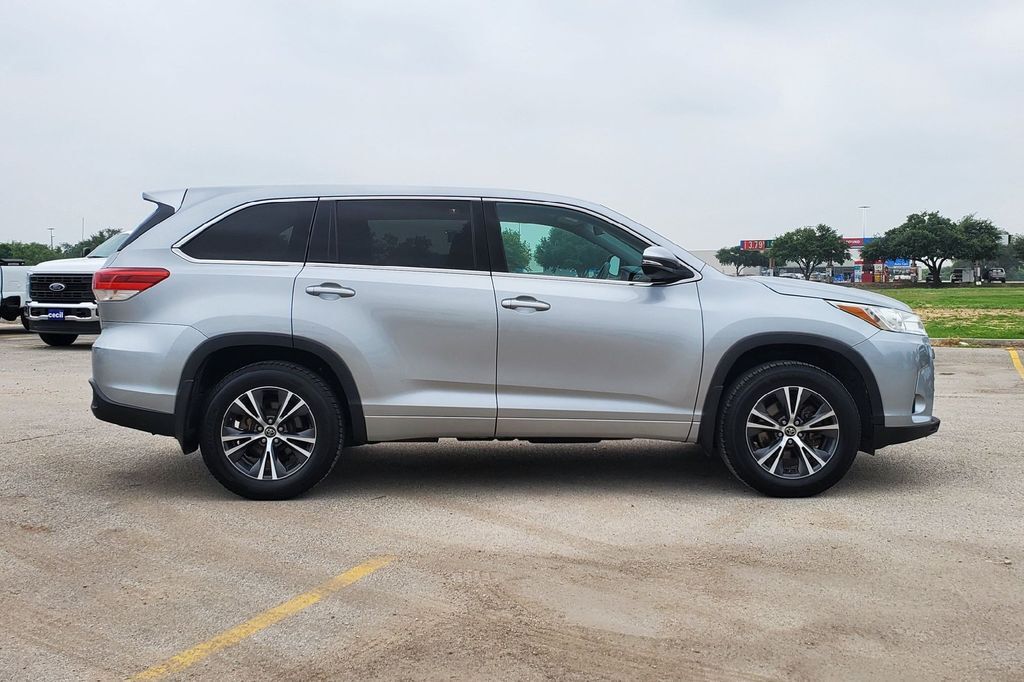 2017 Toyota Highlander LE Hondo TX