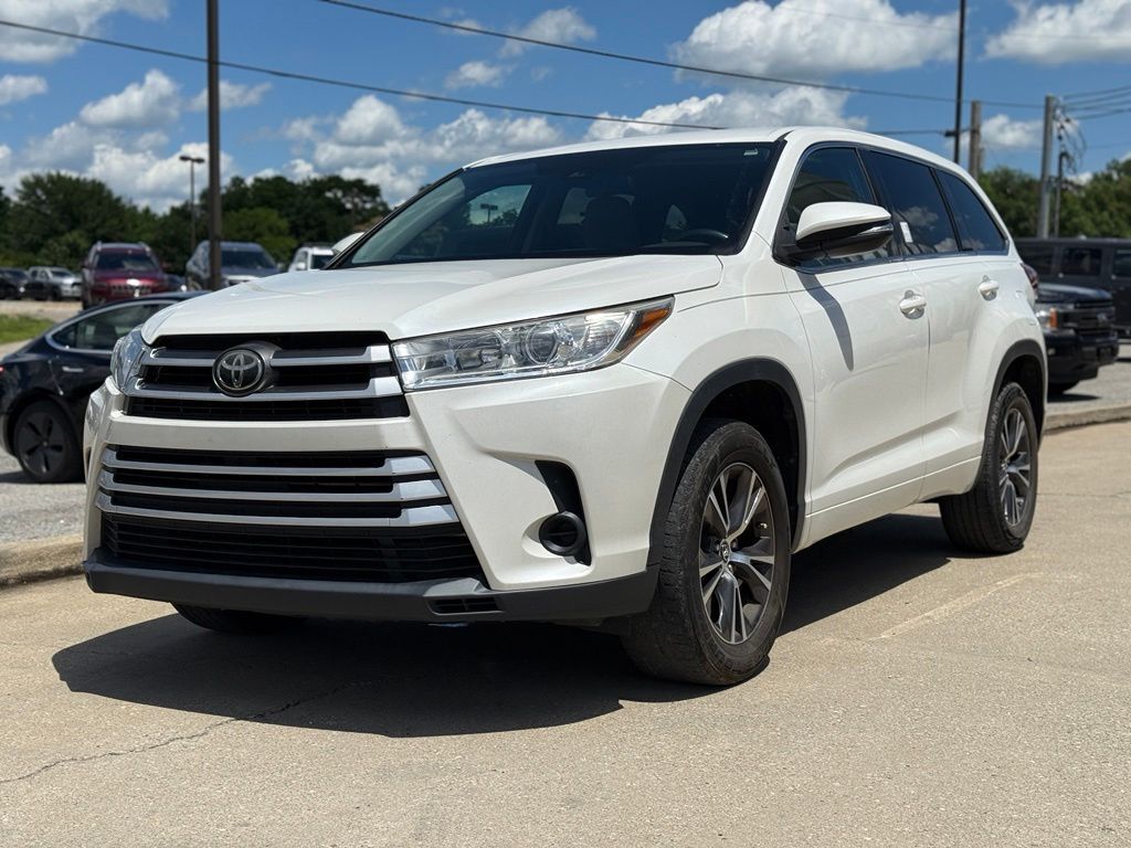 2017 Toyota Highlander LE