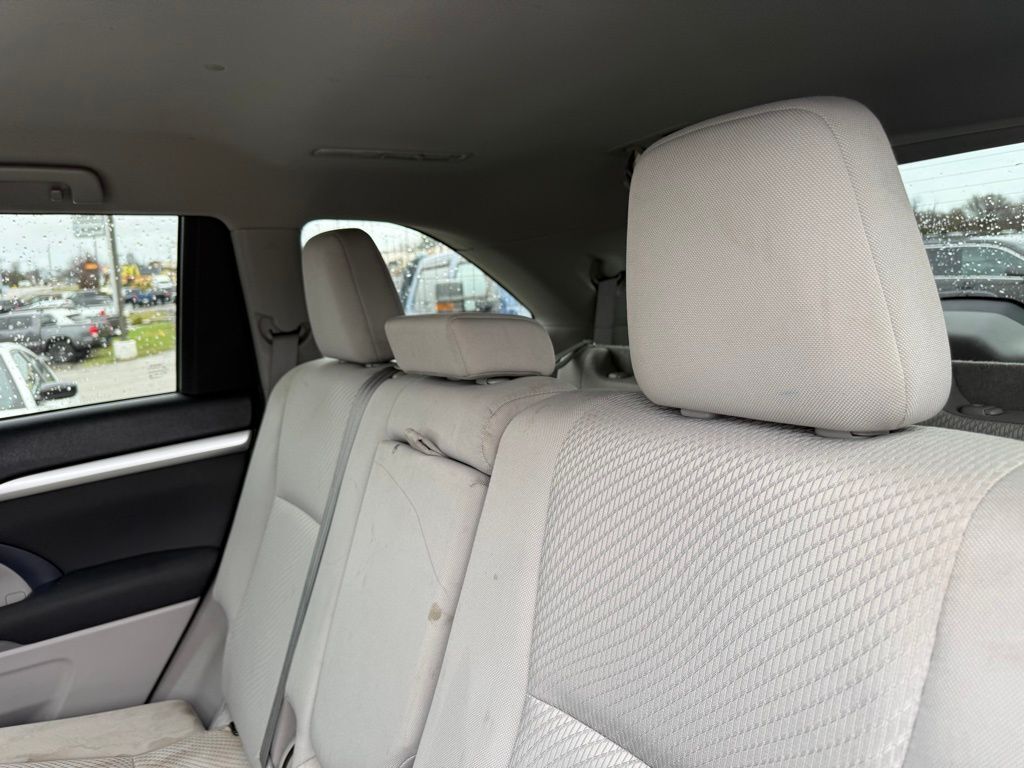 2017 Toyota Highlander LE Crestwood KY