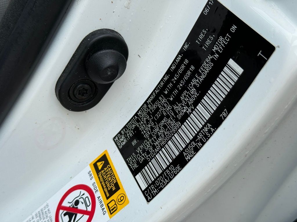 2017 Toyota Highlander LE Crestwood KY