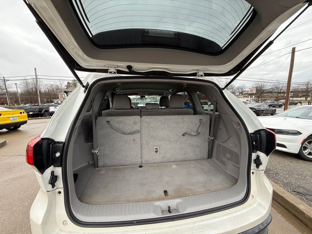 2017 Toyota Highlander LE Crestwood KY