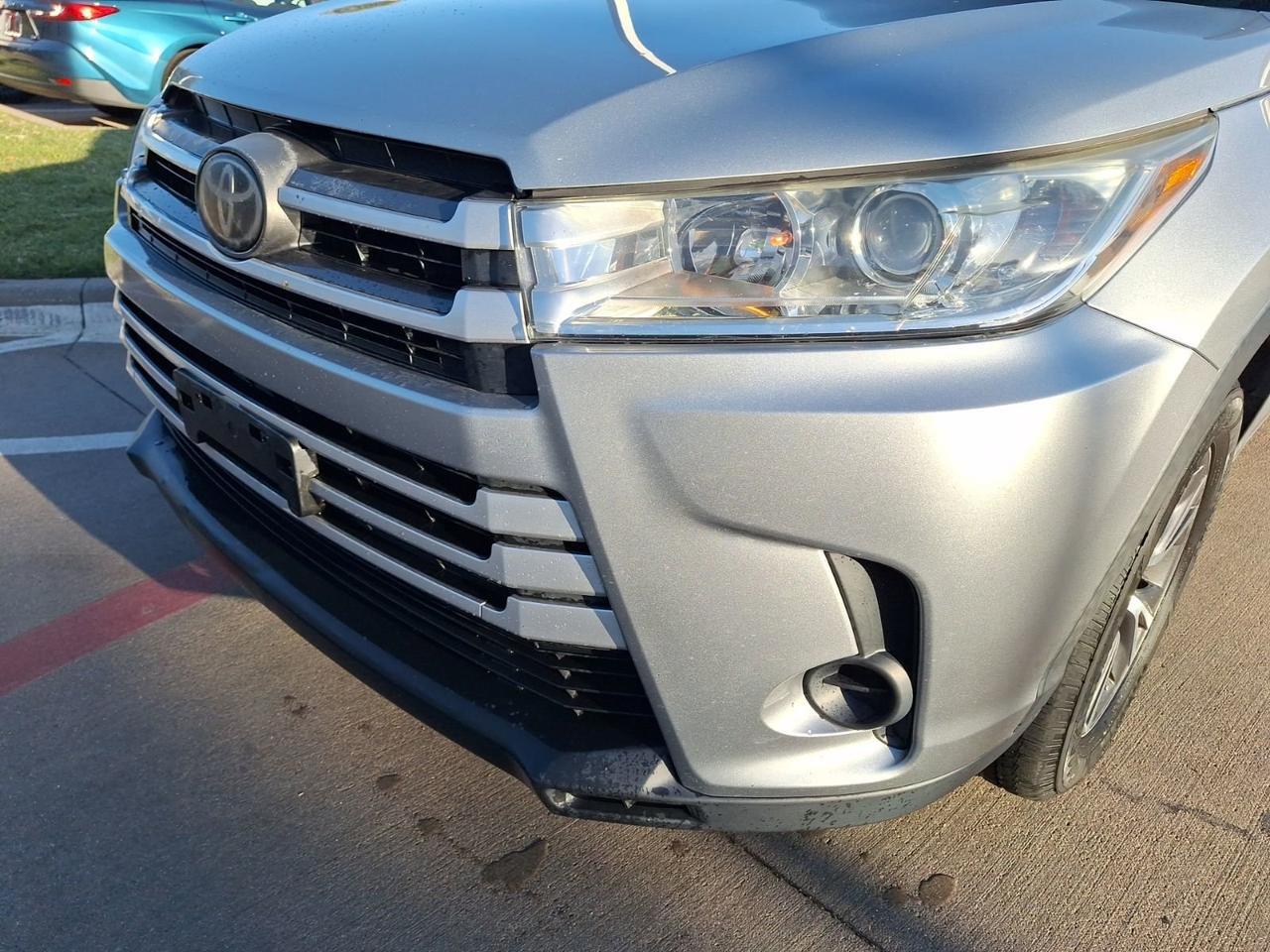 2017 Toyota Highlander LE Hurst TX