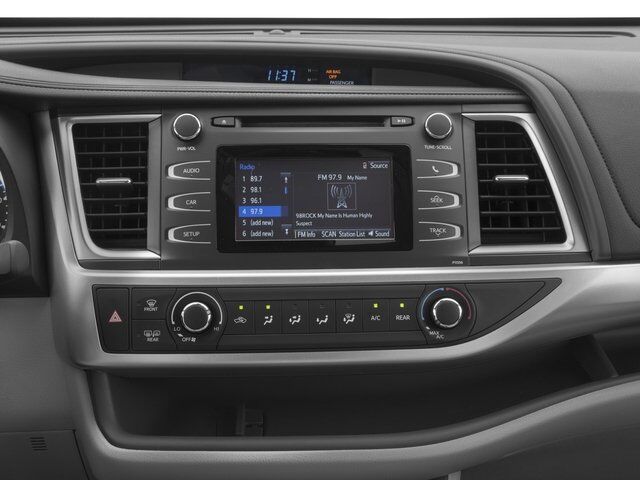 2017 Toyota Highlander LE Hurst TX