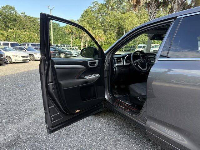 2017 Toyota Highlander LE Jacksonville FL