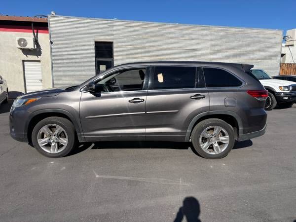 2017 Toyota Highlander LE Mesa AZ