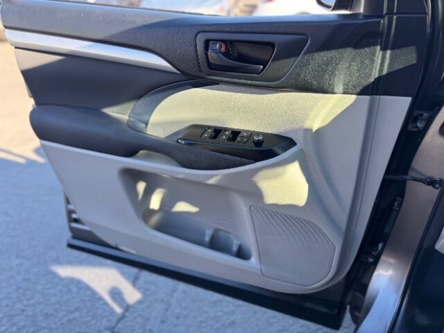 2017 Toyota Highlander LE Mesa AZ