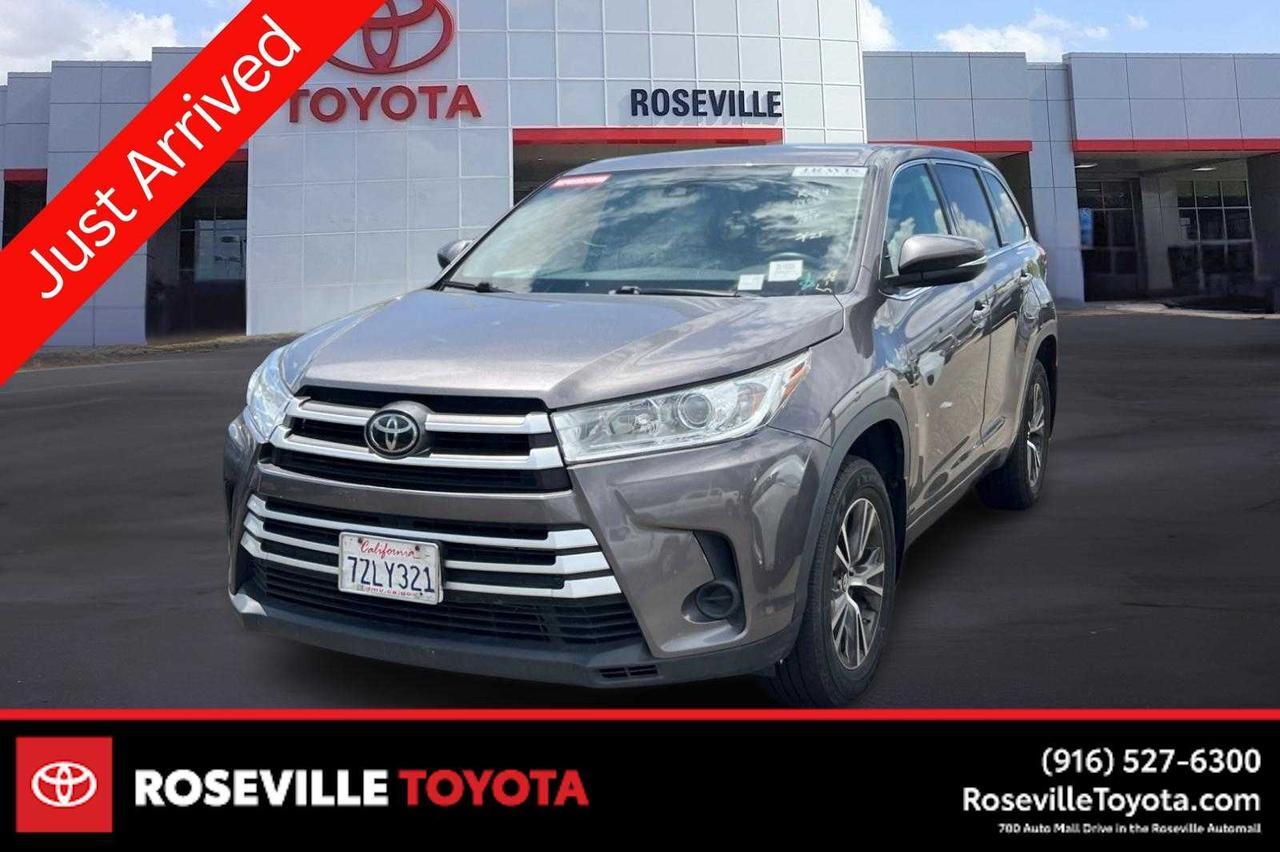 2017 Toyota Highlander LE