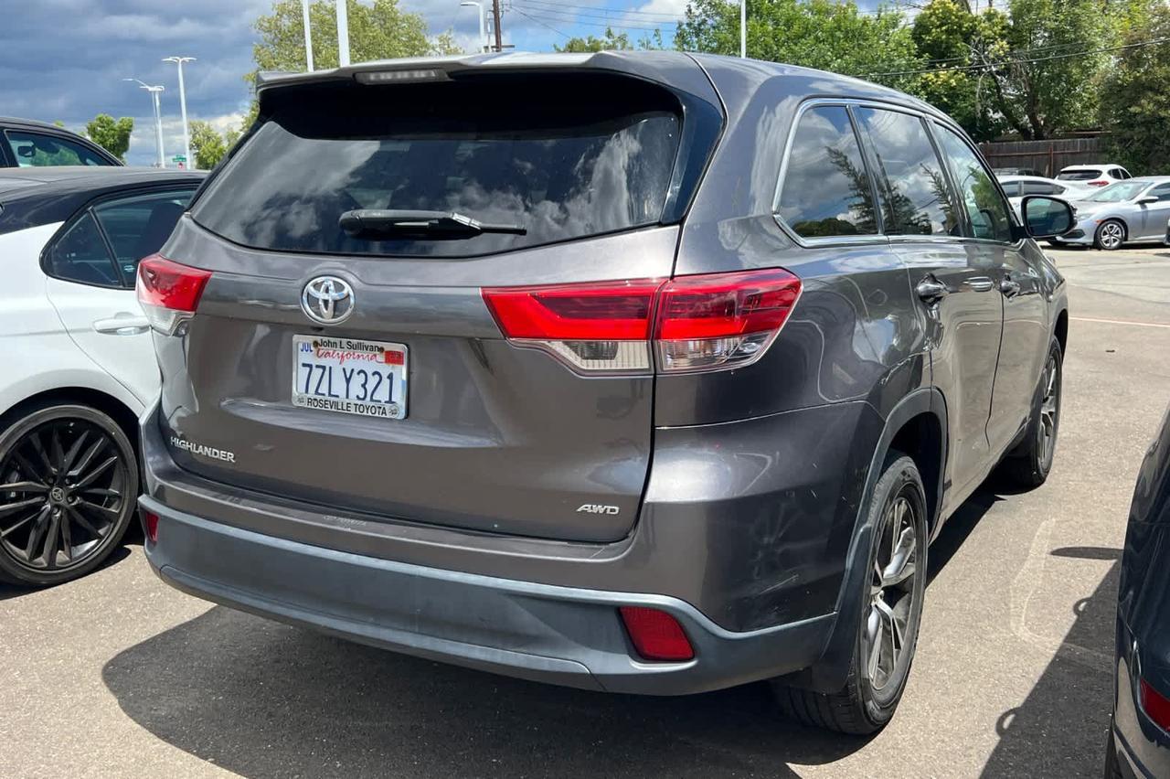 2017 Toyota Highlander LE Roseville CA