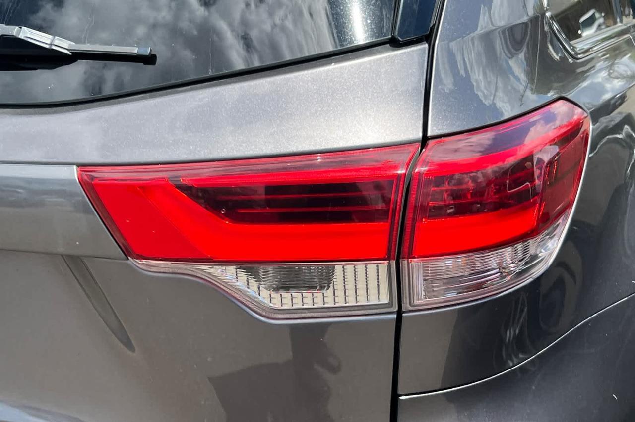2017 Toyota Highlander LE Roseville CA