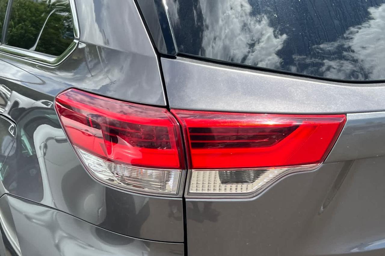 2017 Toyota Highlander LE Roseville CA
