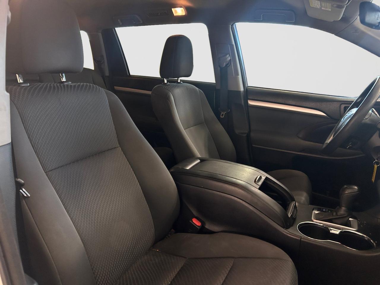 2017 Toyota Highlander LE New Braunfels TX