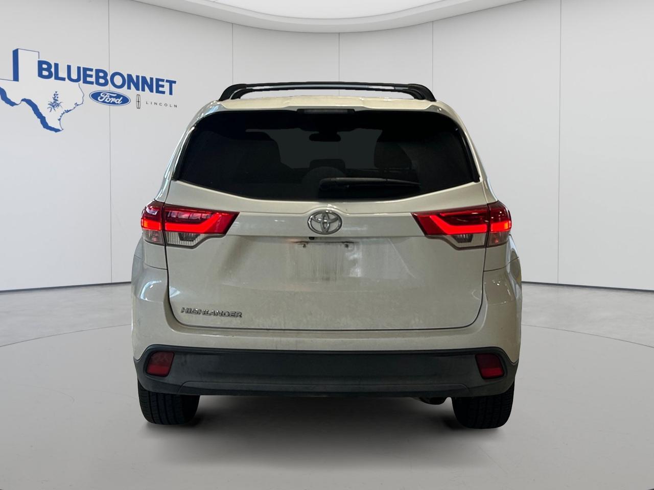 2017 Toyota Highlander LE New Braunfels TX