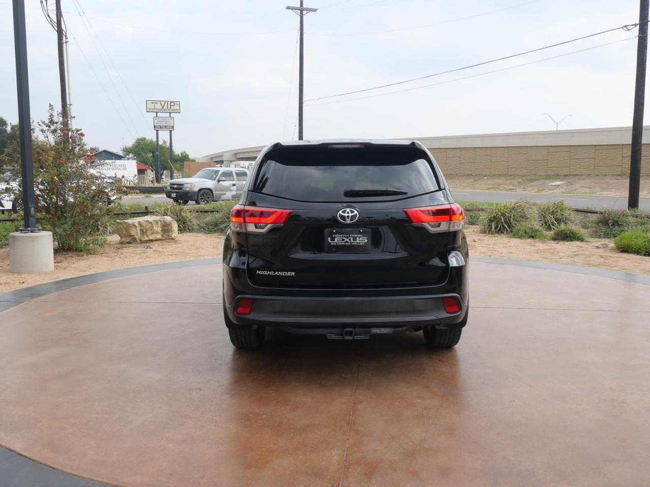 2017 Toyota Highlander LE