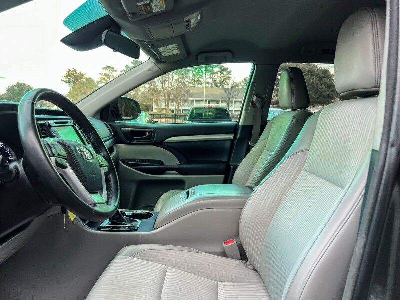 2017 Toyota Highlander LE Wilmington NC