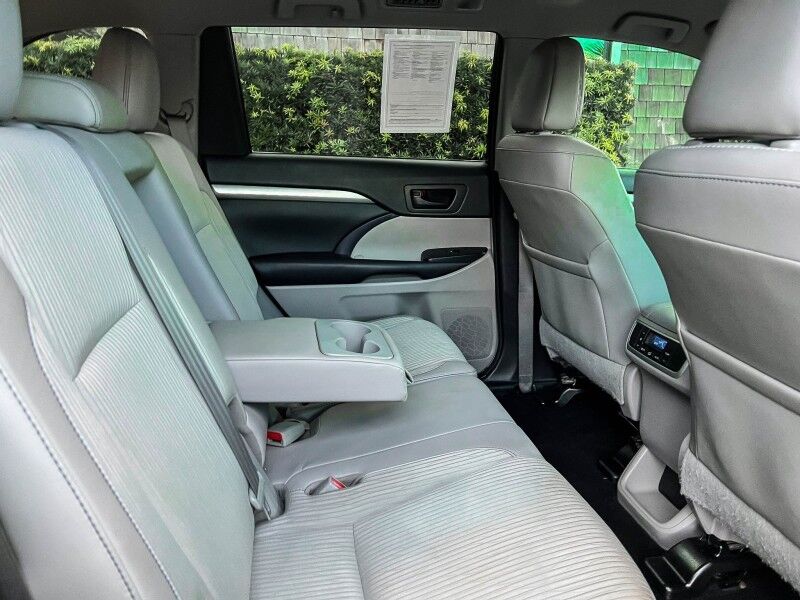 2017 Toyota Highlander LE Wilmington NC