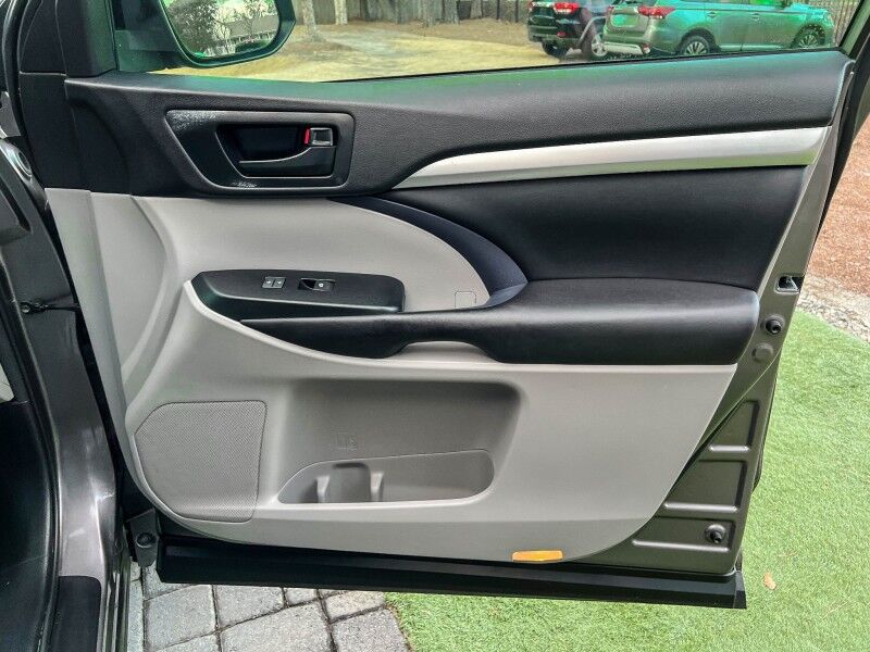 2017 Toyota Highlander LE Wilmington NC