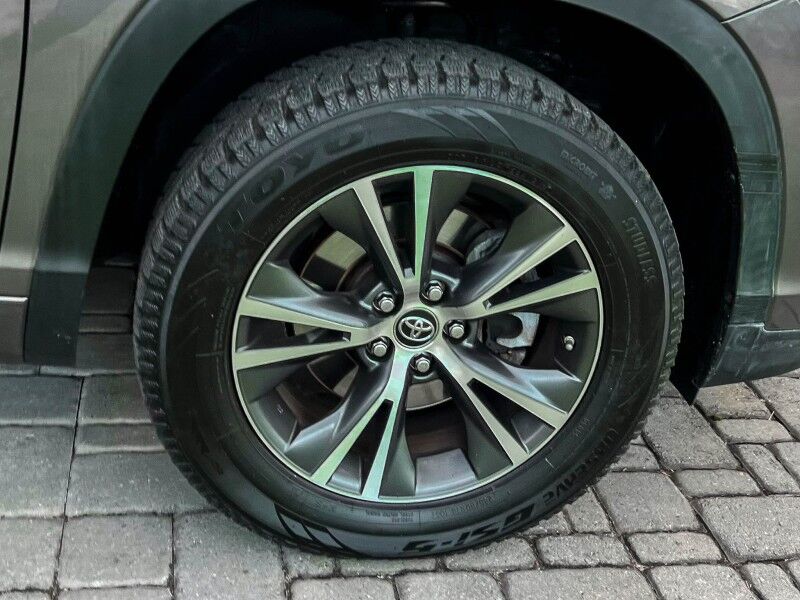 2017 Toyota Highlander LE Wilmington NC