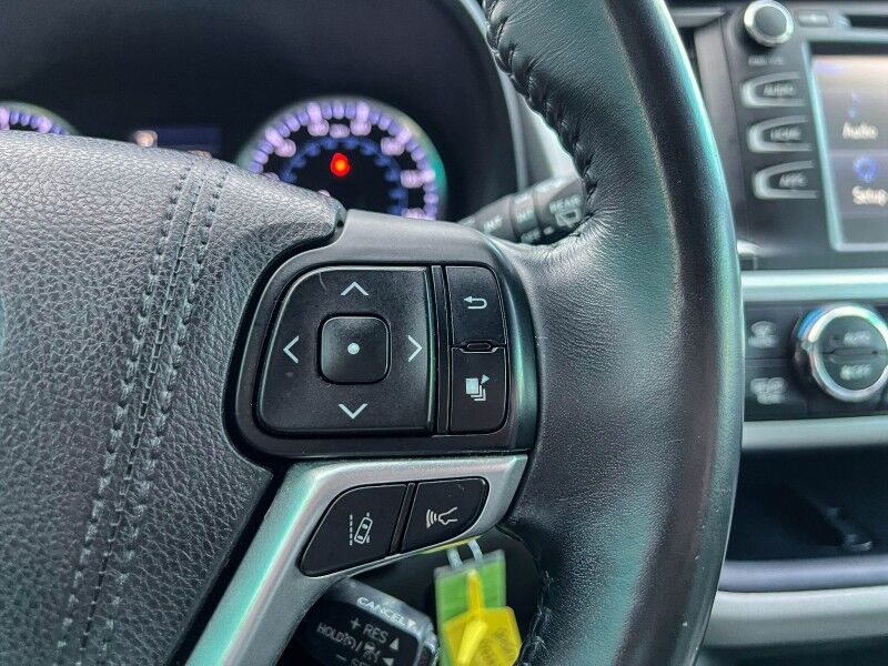 2017 Toyota Highlander LE Wilmington NC