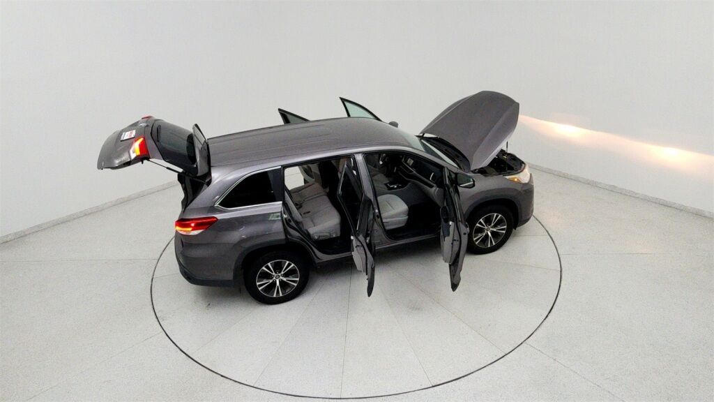 2017 Toyota Highlander LE Laurel MD