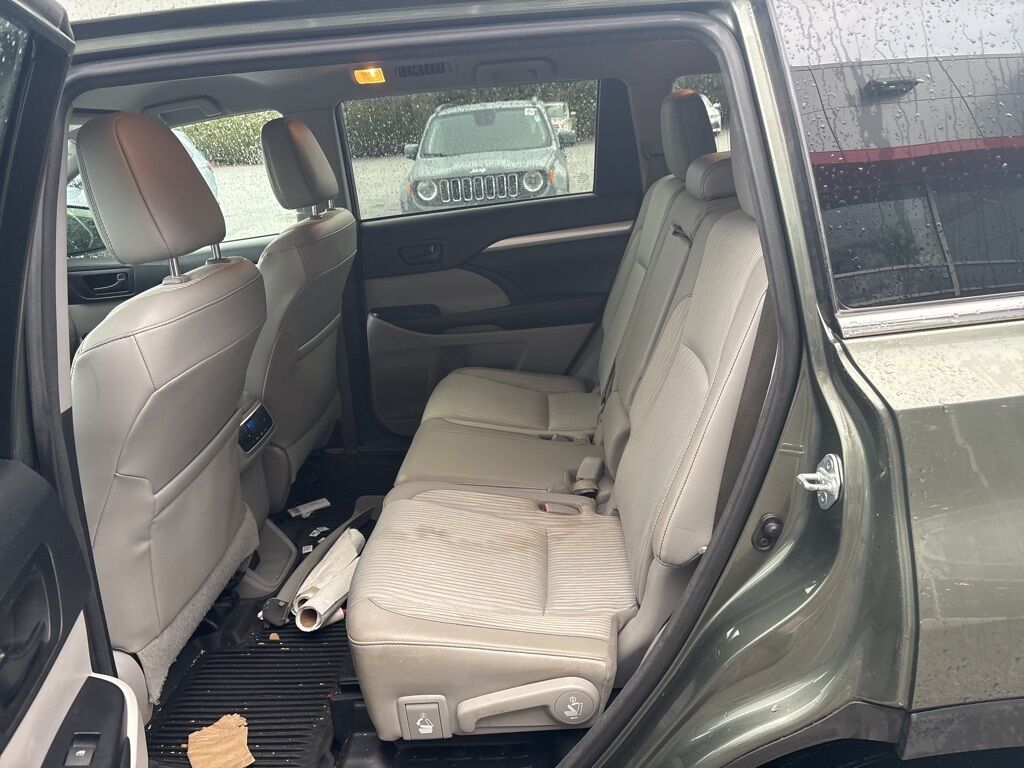 2017 Toyota Highlander LE Cockeysville MD