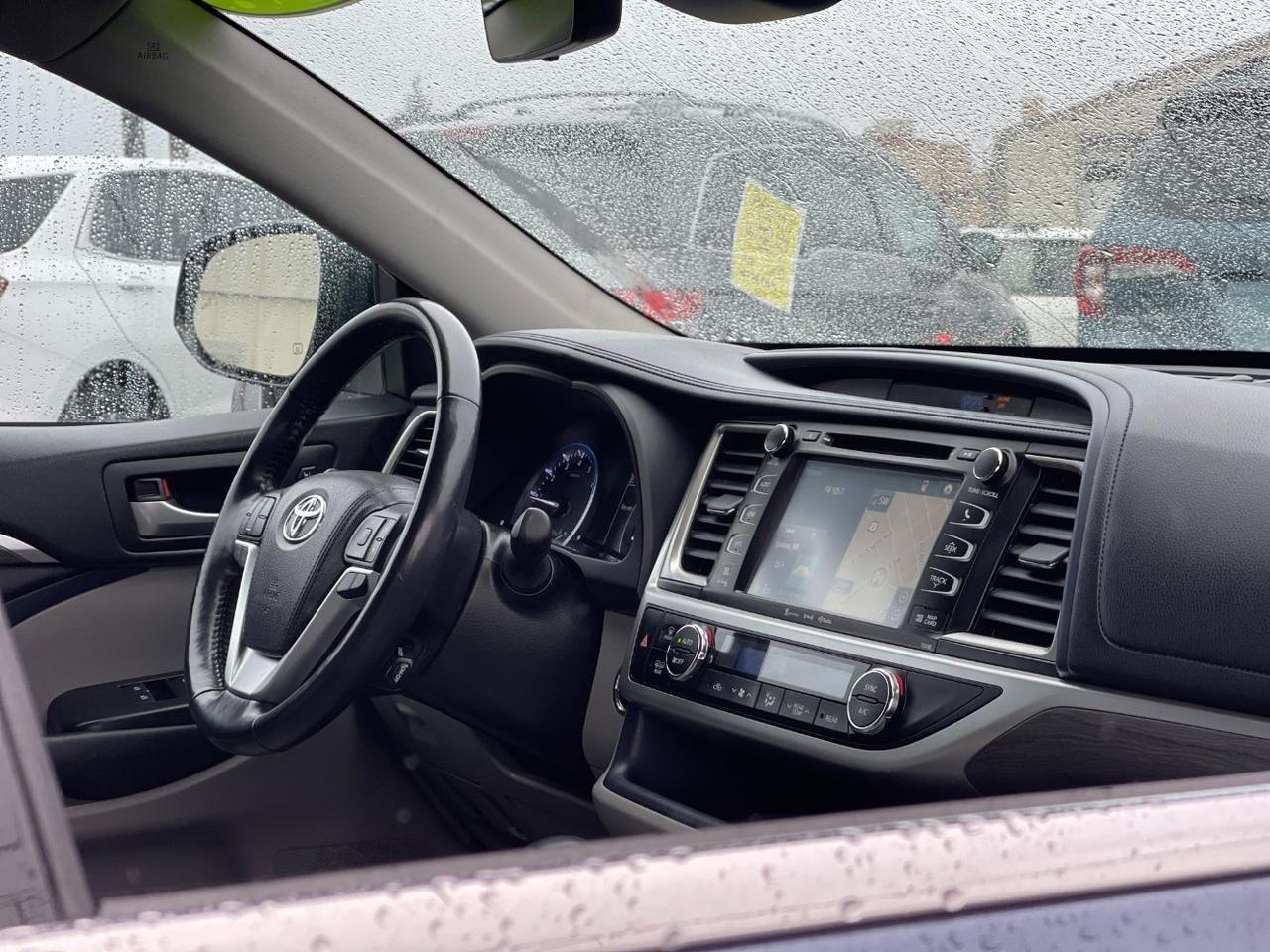 2017 Toyota Highlander Limited | Limited Platinum Spokane WA