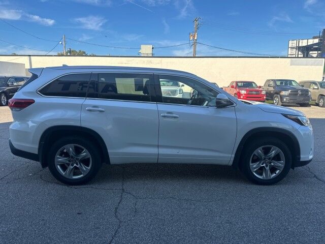 2017 Toyota Highlander Limited Cleveland OH