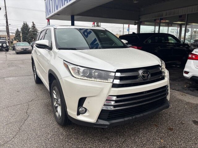 2017 Toyota Highlander Limited Cleveland OH