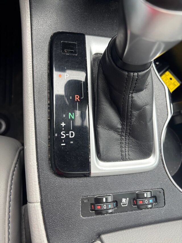 2017 Toyota Highlander Limited Cleveland OH