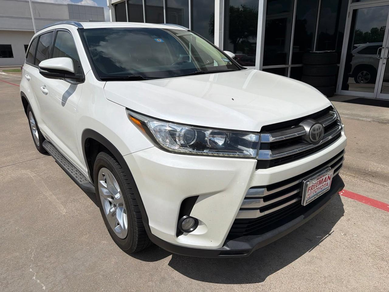 2017 Toyota Highlander Limited Hurst TX