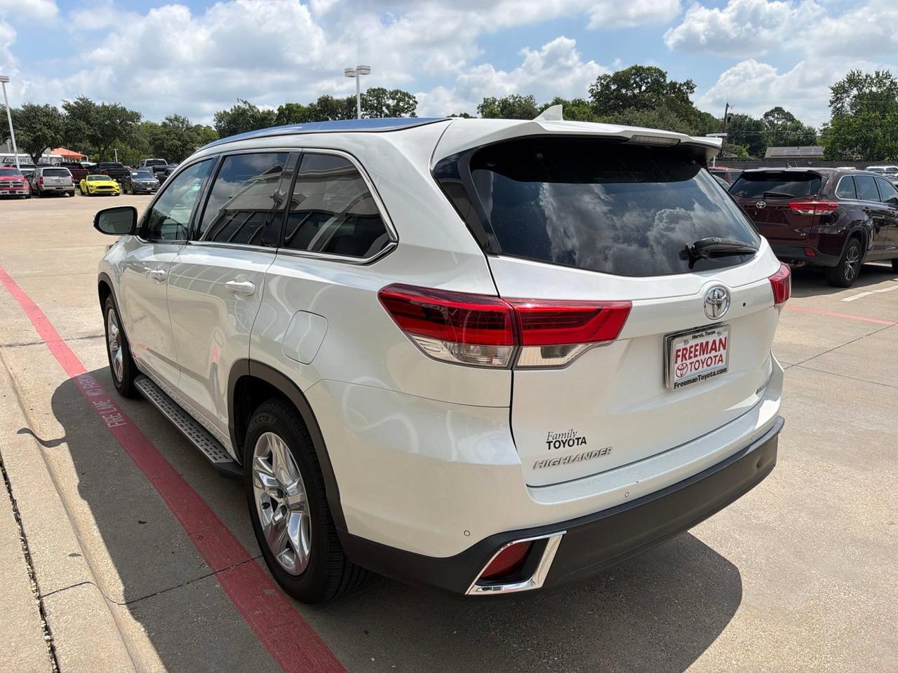 2017 Toyota Highlander Limited Hurst TX