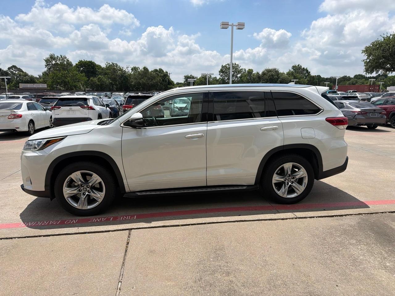 2017 Toyota Highlander Limited Hurst TX
