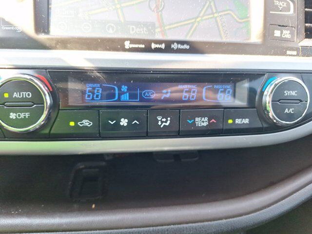 2017 Toyota Highlander Limited Platinum Hurst TX