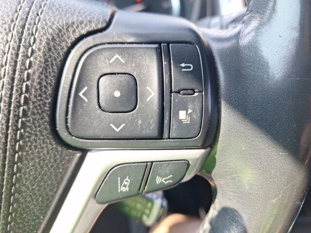 2017 Toyota Highlander Limited Platinum Hurst TX