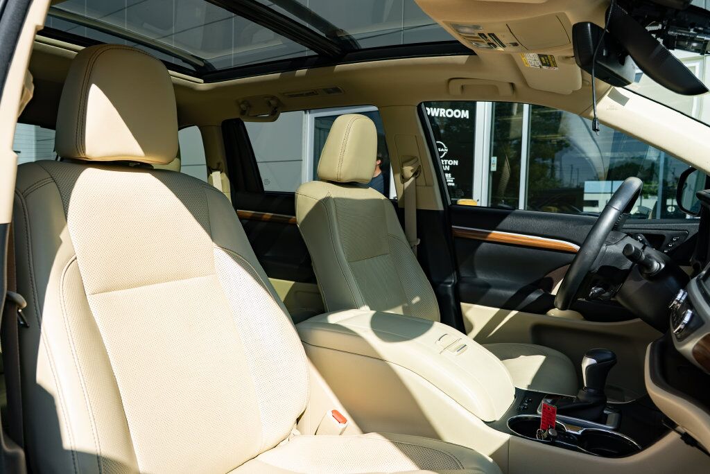 2017 Toyota Highlander Limited Platinum Beaverton OR