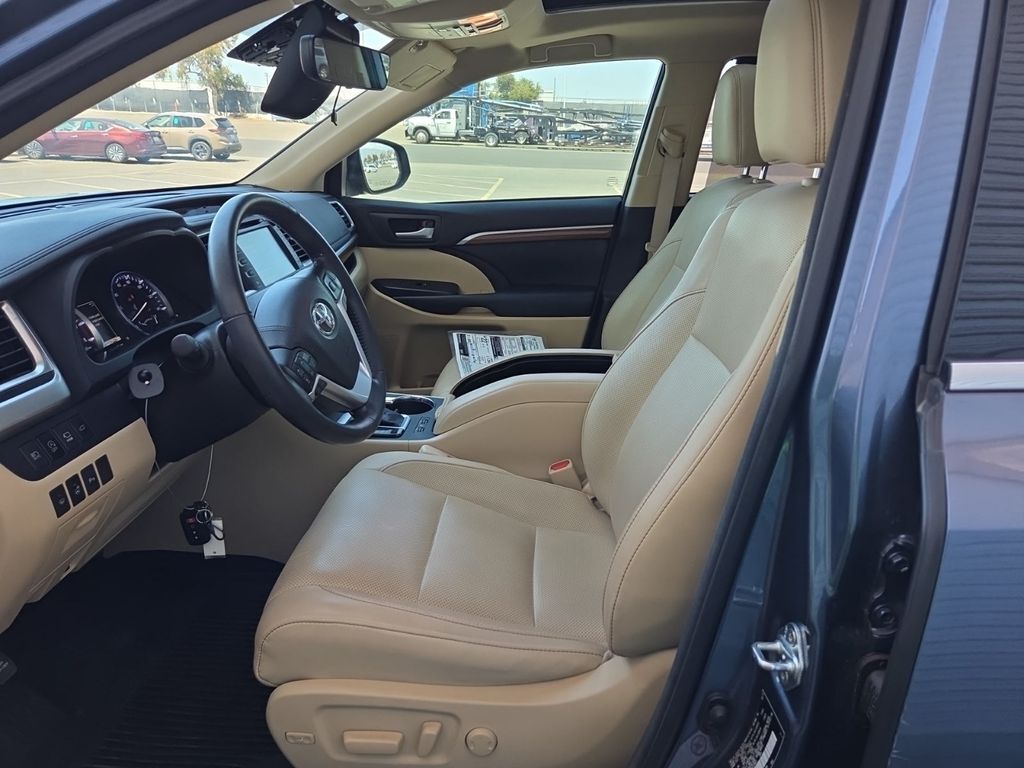 2017 Toyota Highlander Limited Platinum Beaverton OR