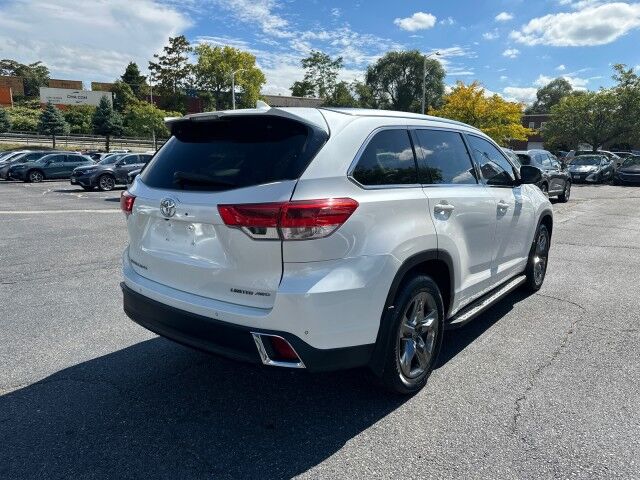 2017 Toyota Highlander Limited Platinum Worcester MA