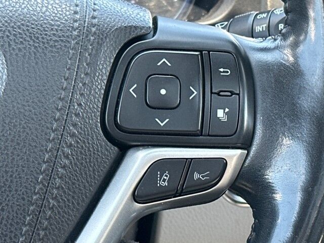 2017 Toyota Highlander Limited Platinum Worcester MA